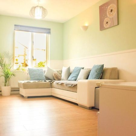 Welcome Home Twin Bedroom Near Heathrow Airport, London Yiewsley 外观 照片