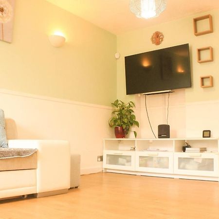 Welcome Home Twin Bedroom Near Heathrow Airport, London Yiewsley 外观 照片