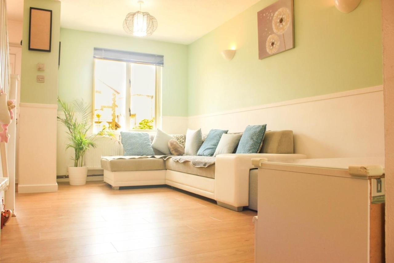 Welcome Home Twin Bedroom Near Heathrow Airport, London Yiewsley 外观 照片