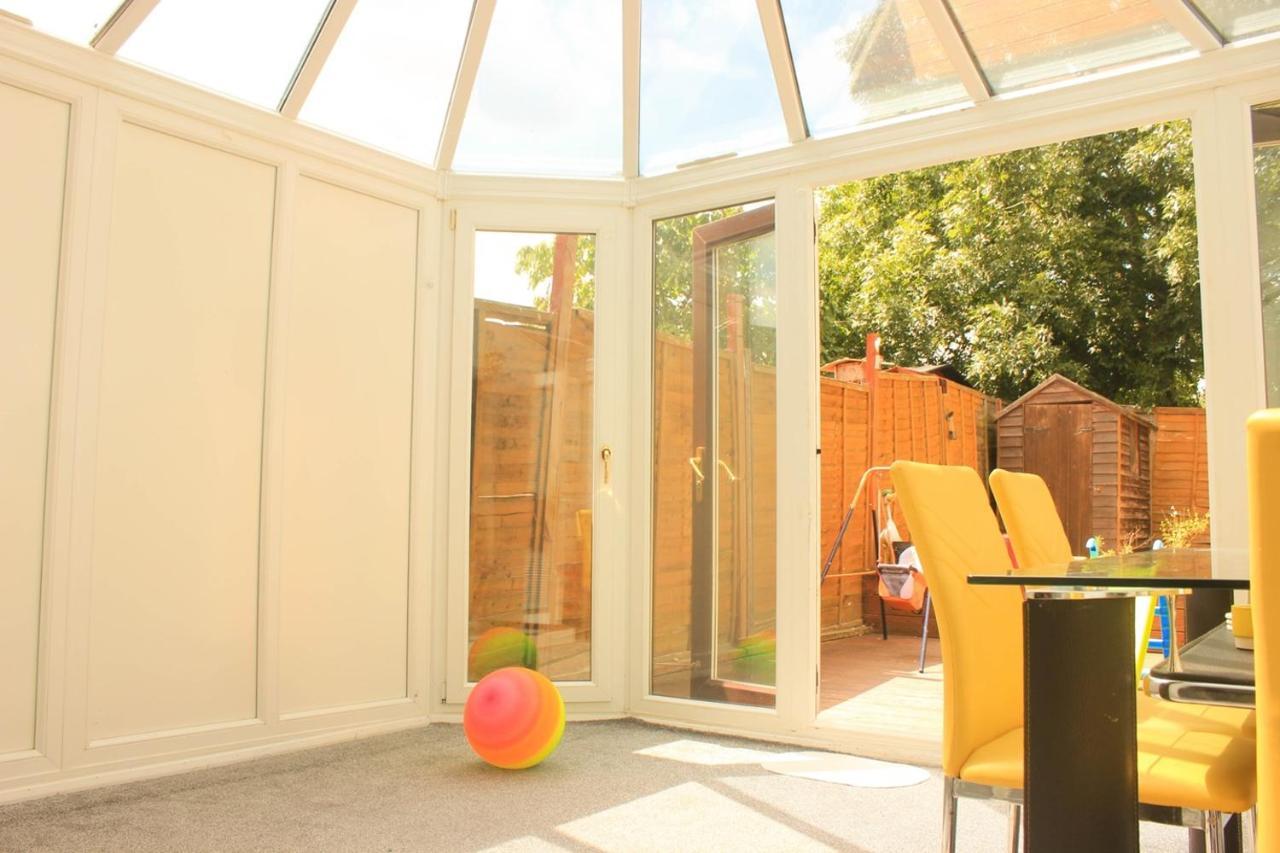 Welcome Home Twin Bedroom Near Heathrow Airport, London Yiewsley 外观 照片
