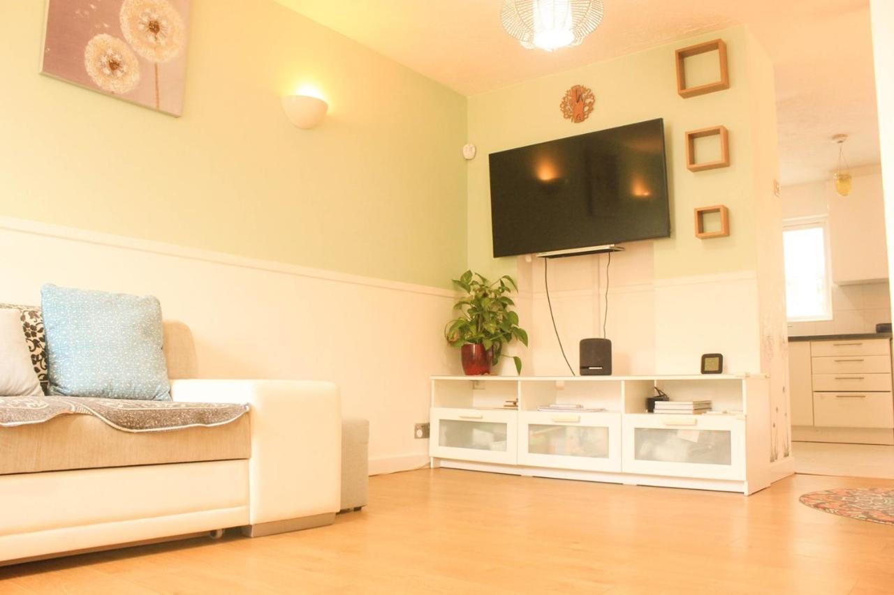 Welcome Home Twin Bedroom Near Heathrow Airport, London Yiewsley 外观 照片