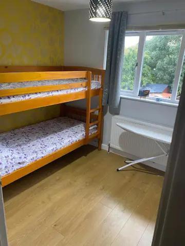 Welcome Home Twin Bedroom Near Heathrow Airport, London Yiewsley 外观 照片