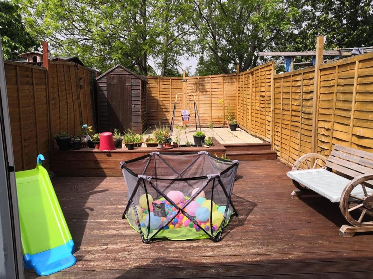 Welcome Home Twin Bedroom Near Heathrow Airport, London Yiewsley 外观 照片