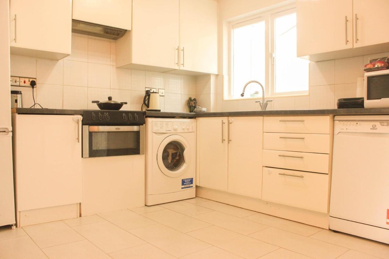 Welcome Home Twin Bedroom Near Heathrow Airport, London Yiewsley 外观 照片