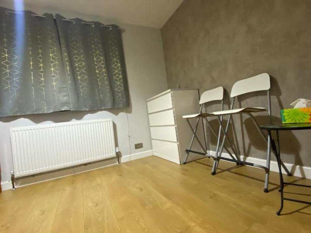 Welcome Home Twin Bedroom Near Heathrow Airport, London Yiewsley 外观 照片